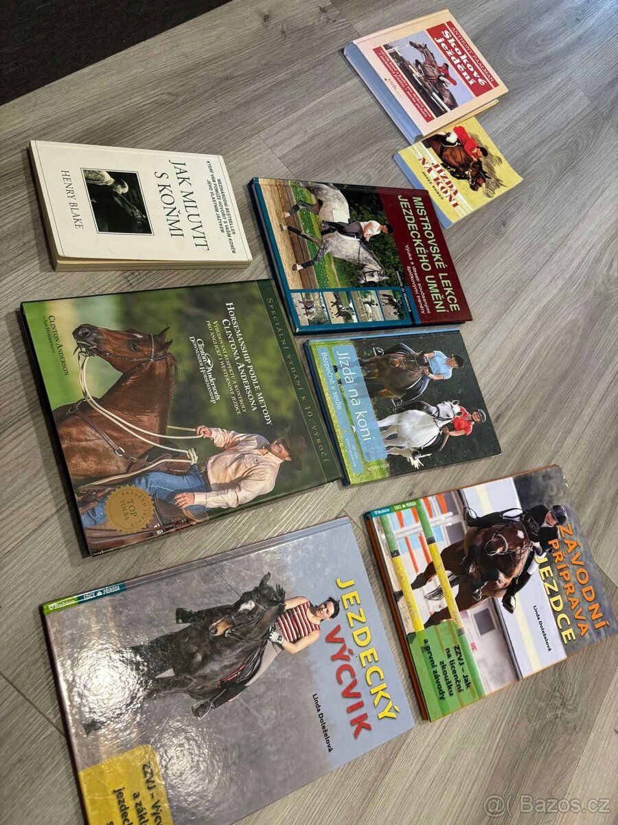 Naucné knihy o koních