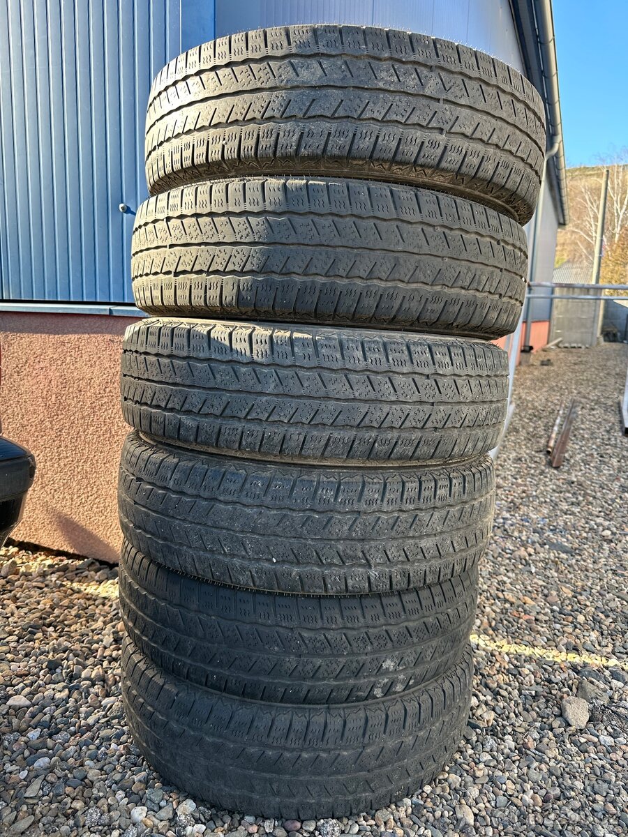 Prodám 6ks pneu 195/75R16C