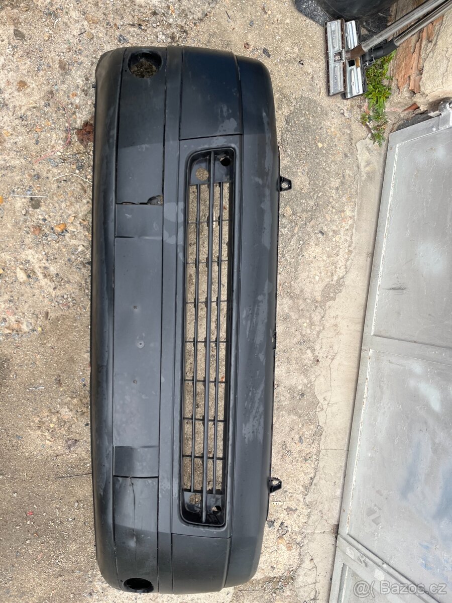 VW Transporter 5 přední nárazník r.v.2015 originál