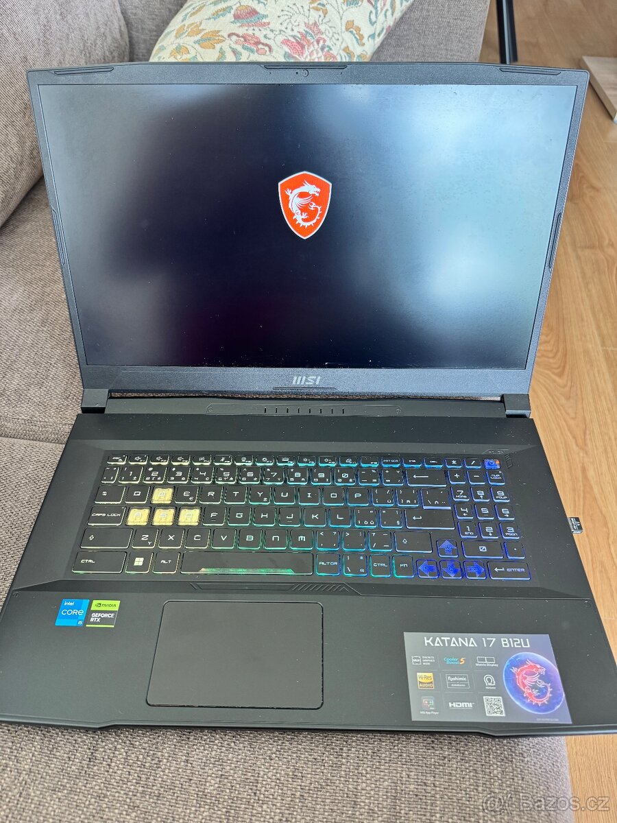 MSI katana herni notebook+ myš Razer