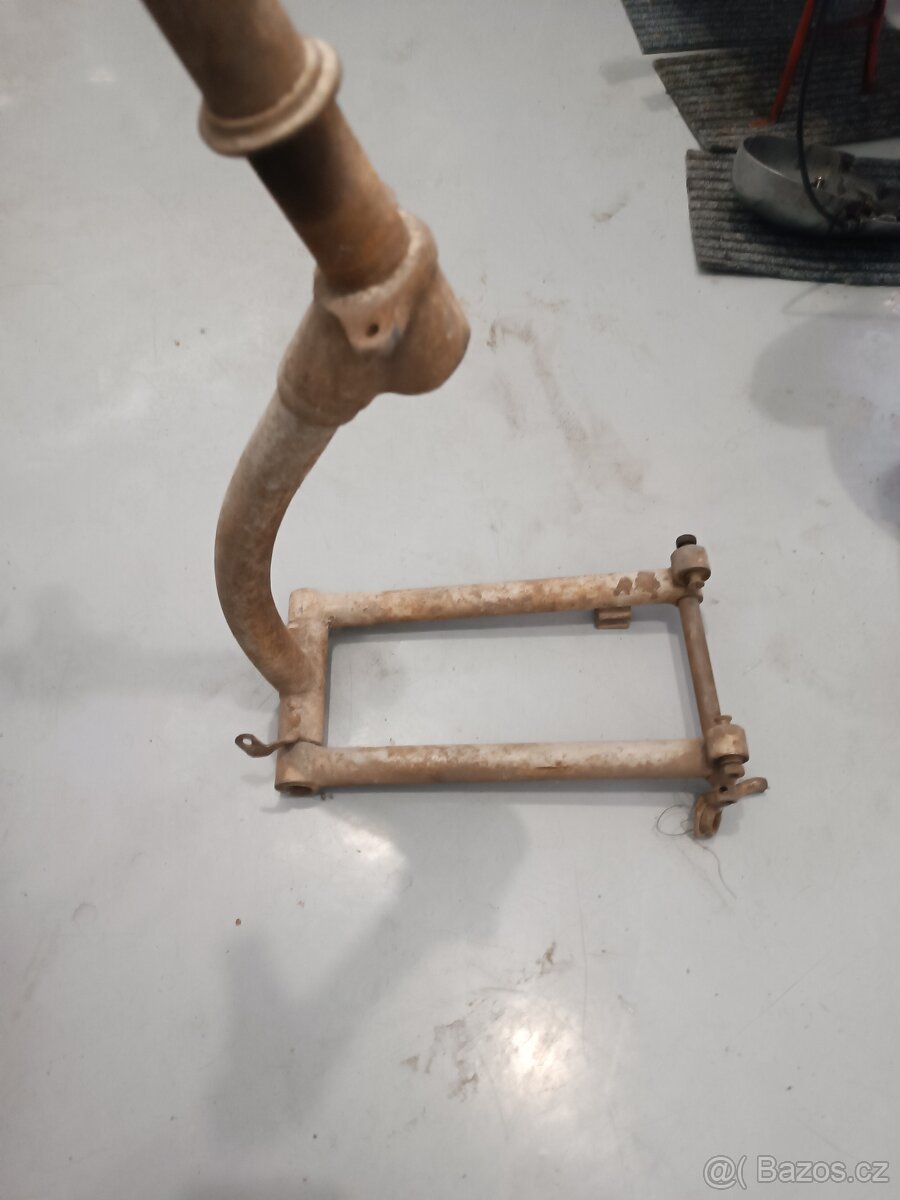 Tatran Magnet 125 100 přední vidlice