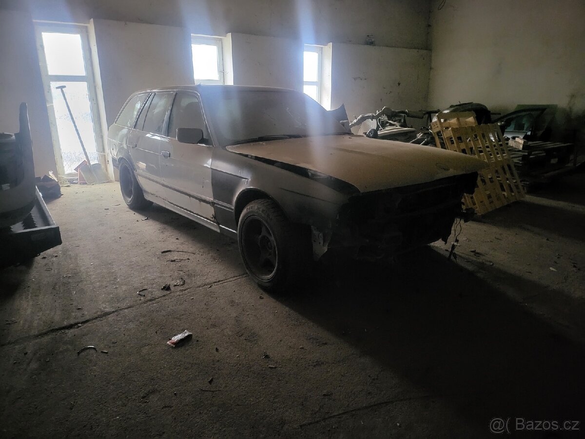 Bmw 520i e34 manuál