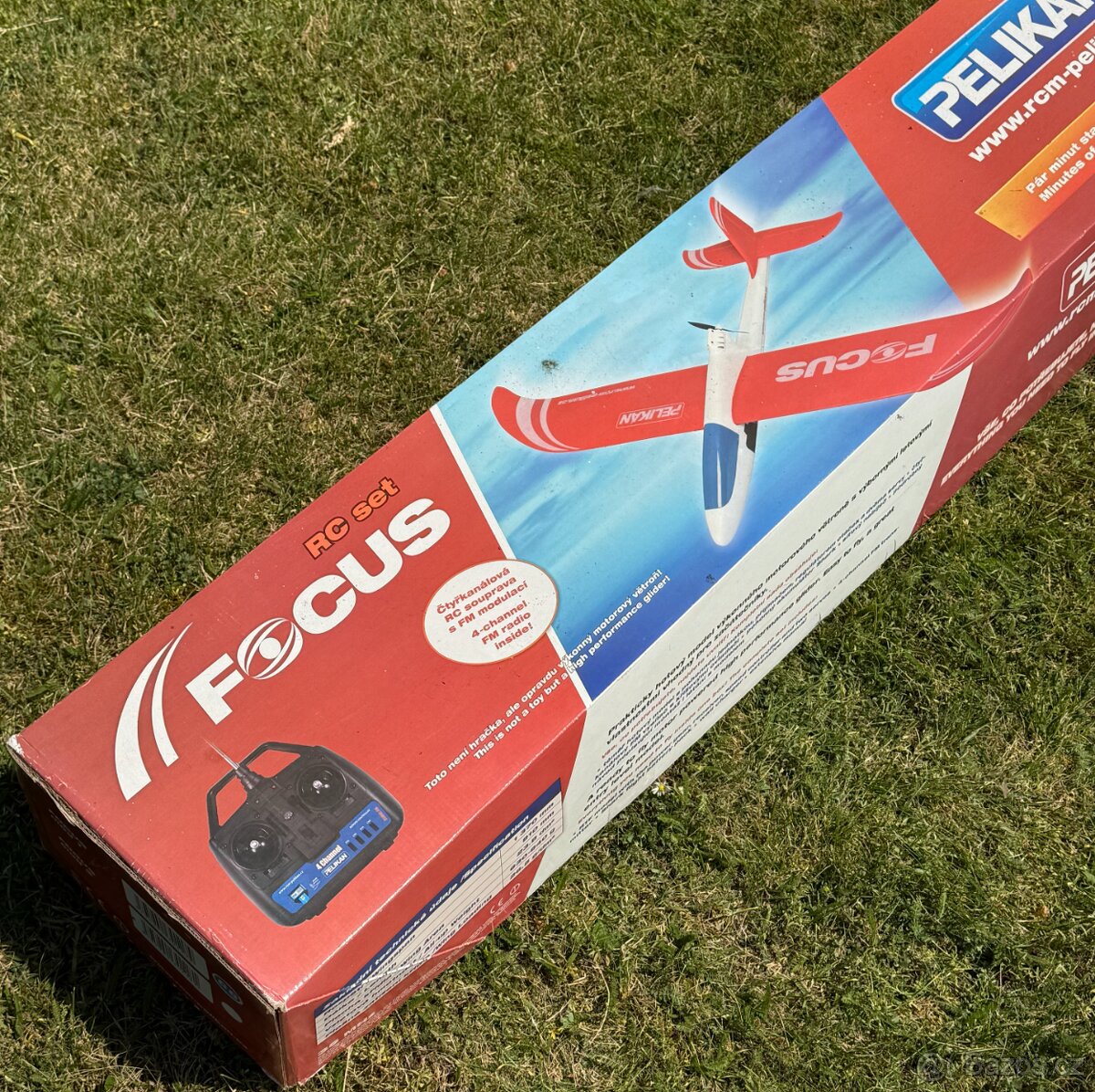 RC model letadla FOCUS – Pelikán, kompletní set