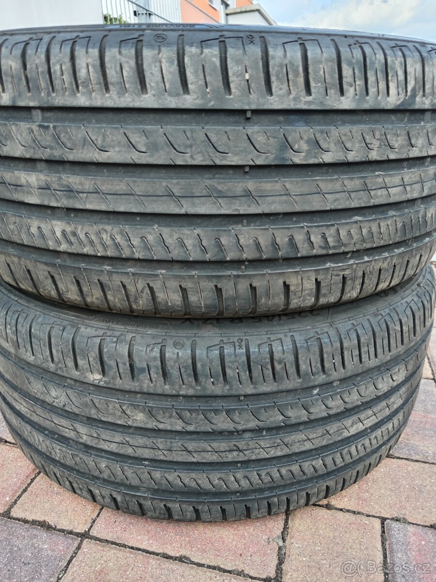 225/45 R17 letní pneu Barum