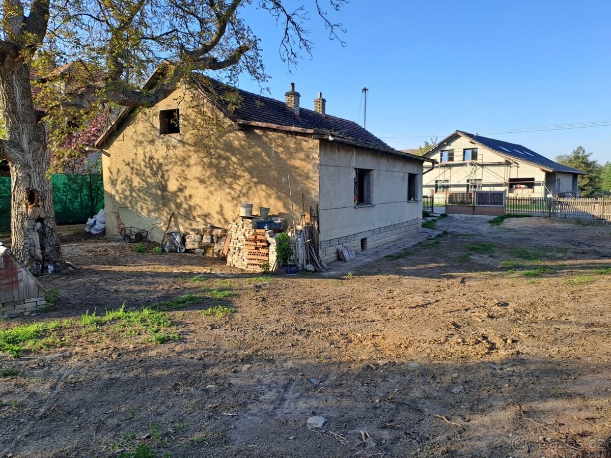 Dům Hořovice-Podluhy, pozemek 1.235 m2