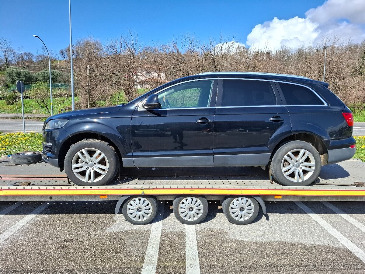 Audi Q7 3.0TDI 176KW automat R.V.2008