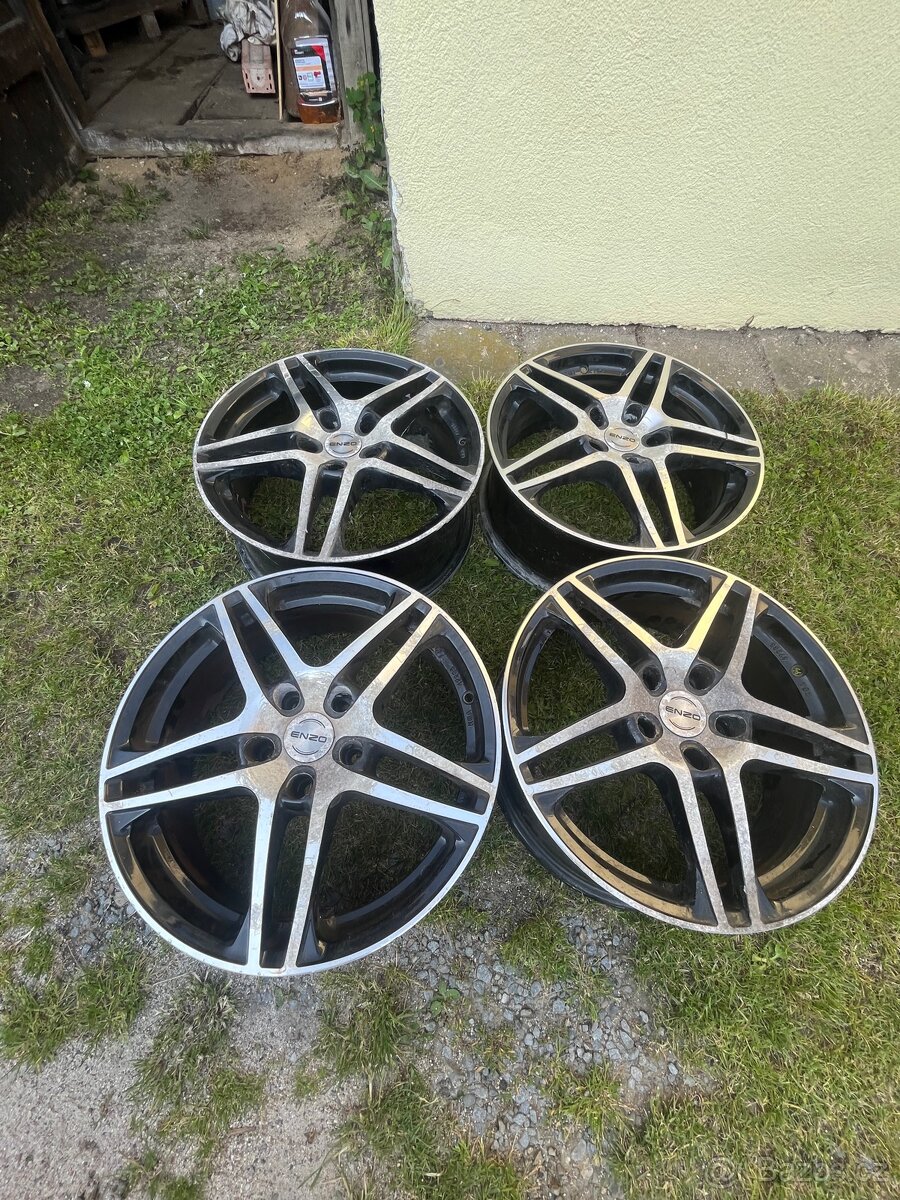 Alu Disky Dezent 7J17 5x114,3 ET 40