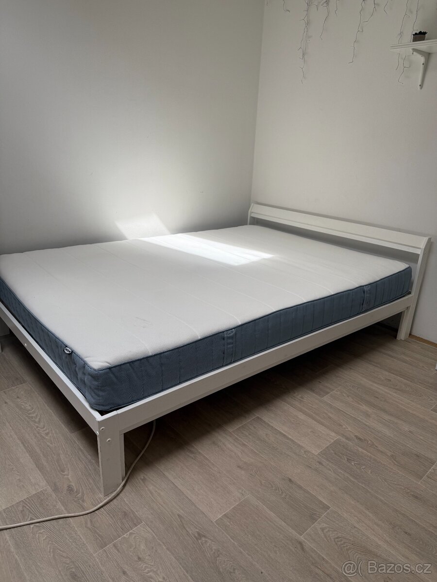 Matrace, rám postele IKEA 140x200