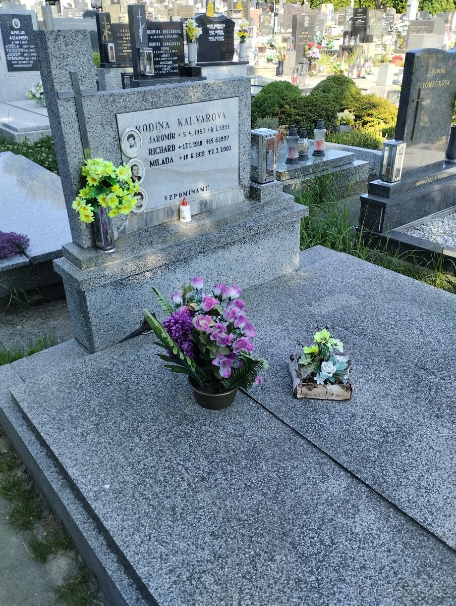Prodám dvojhrob Ludgeřovice