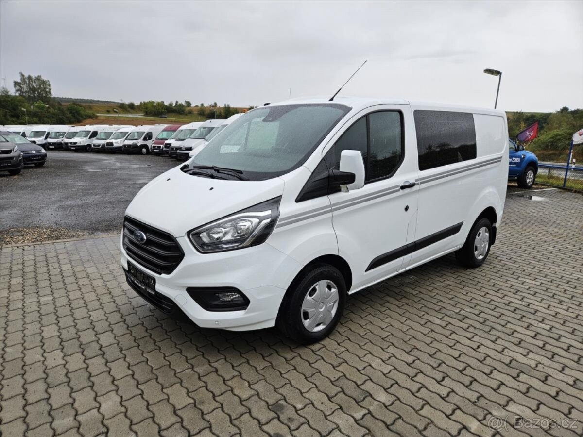 Ford Transit Custom 2.0 L1H1 5 míst ACC