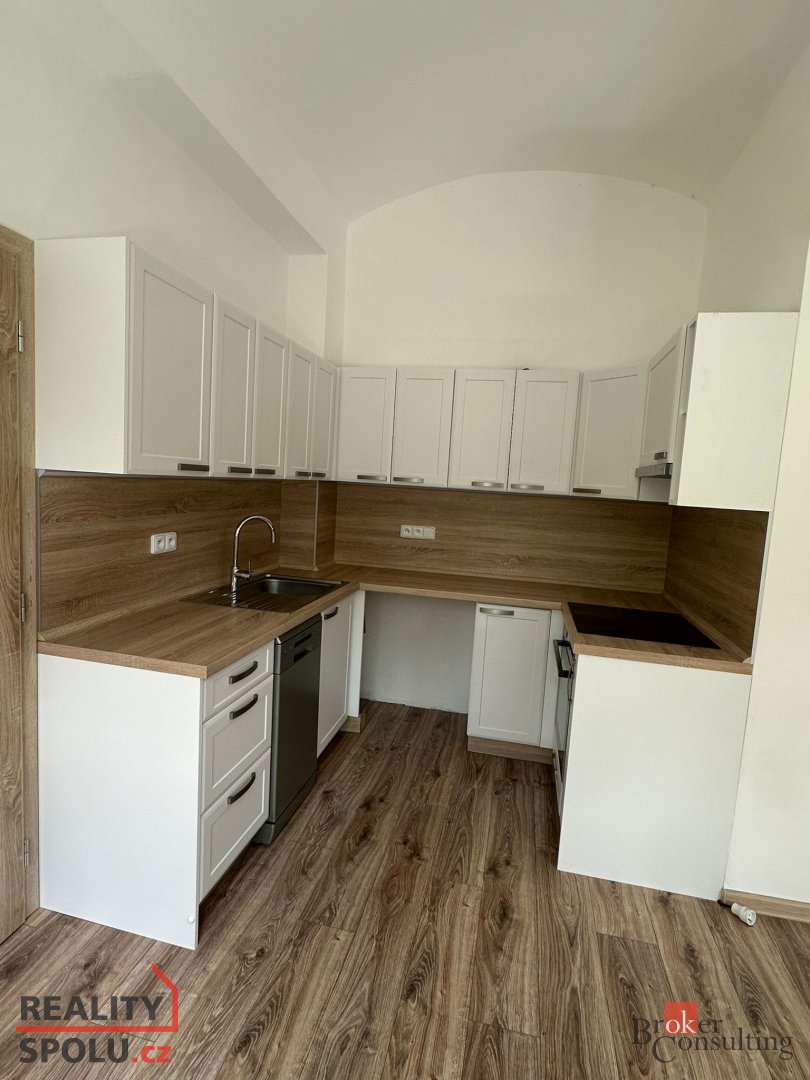Pronájem, byty/1+kk, 34.88 m2, Ruská 682/4, 79201 Bruntál, B