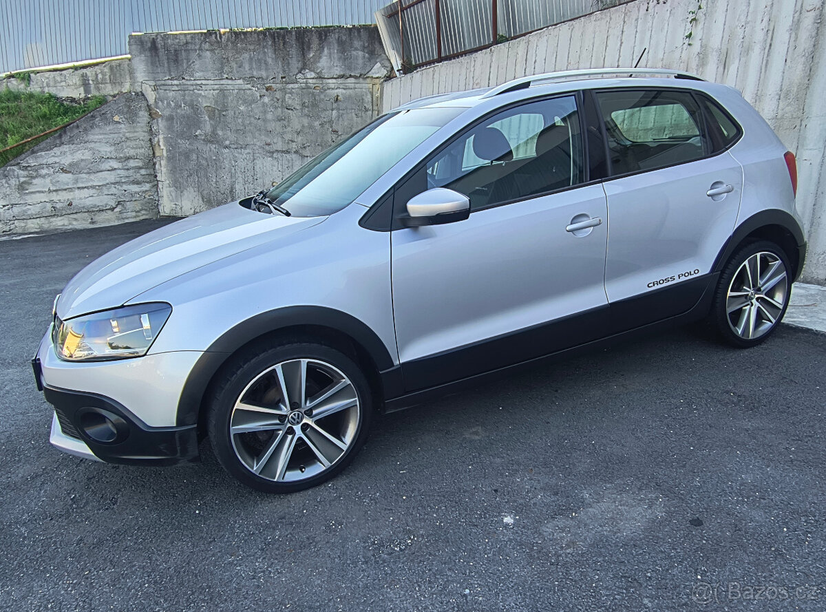 VW Polo CROSS 1.4 63KW/AC/ALU/PDC/PC/CD/TEMPOMAT/VYŠÍ O 32MM