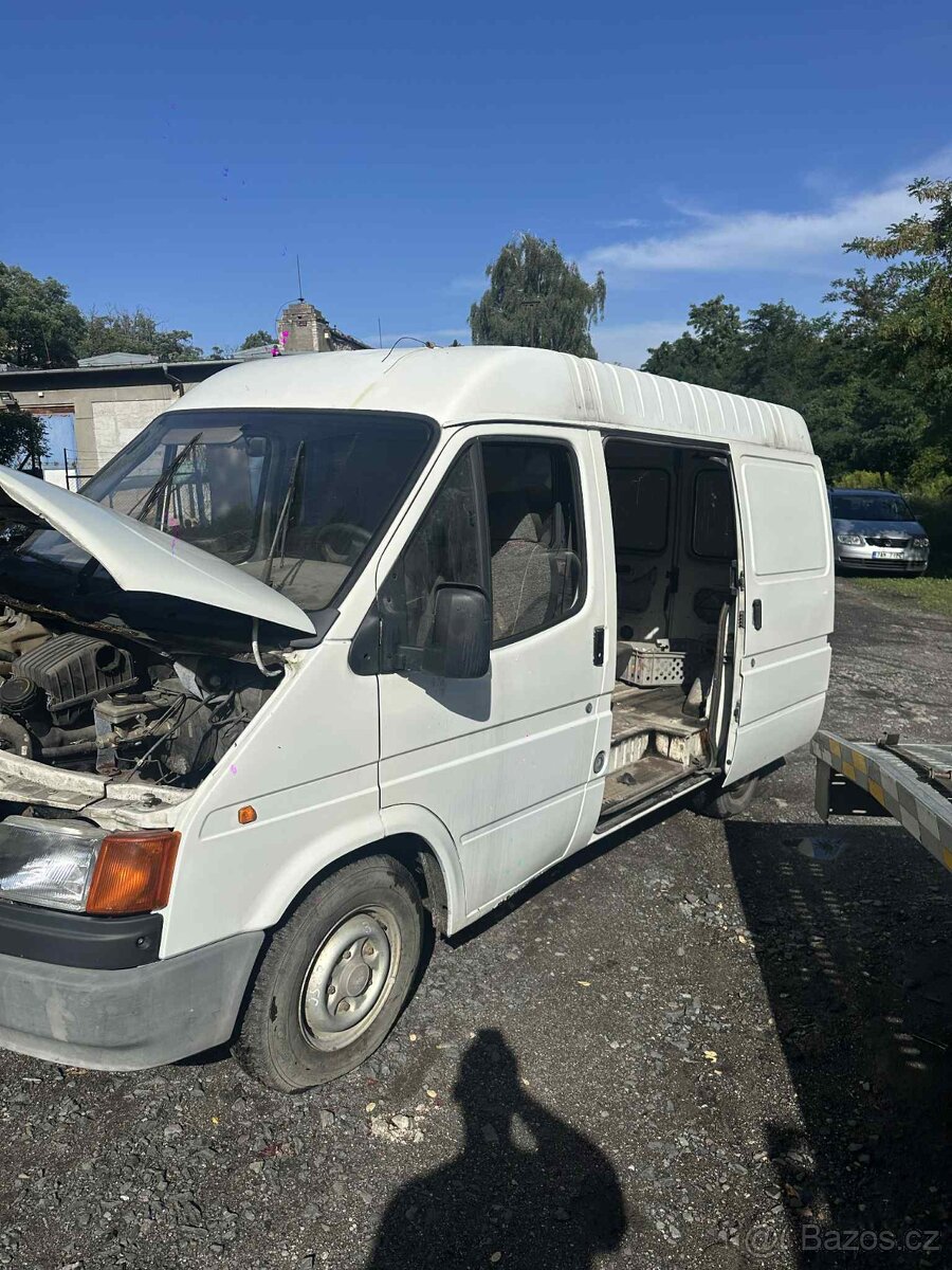 Prodám Ford Transit motor 2.5 D funkční