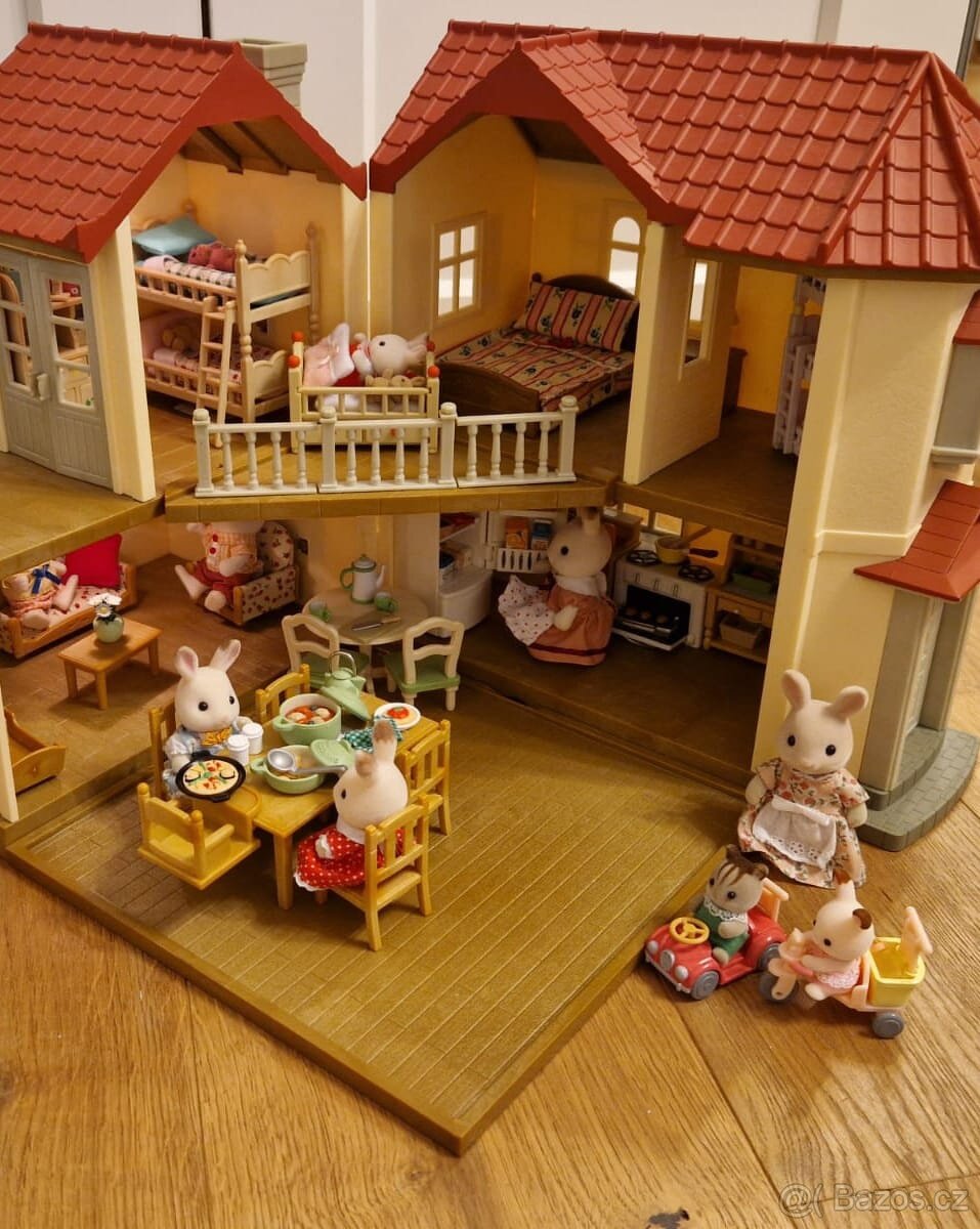Sylvanian families dvoupatrový domeček se světly
