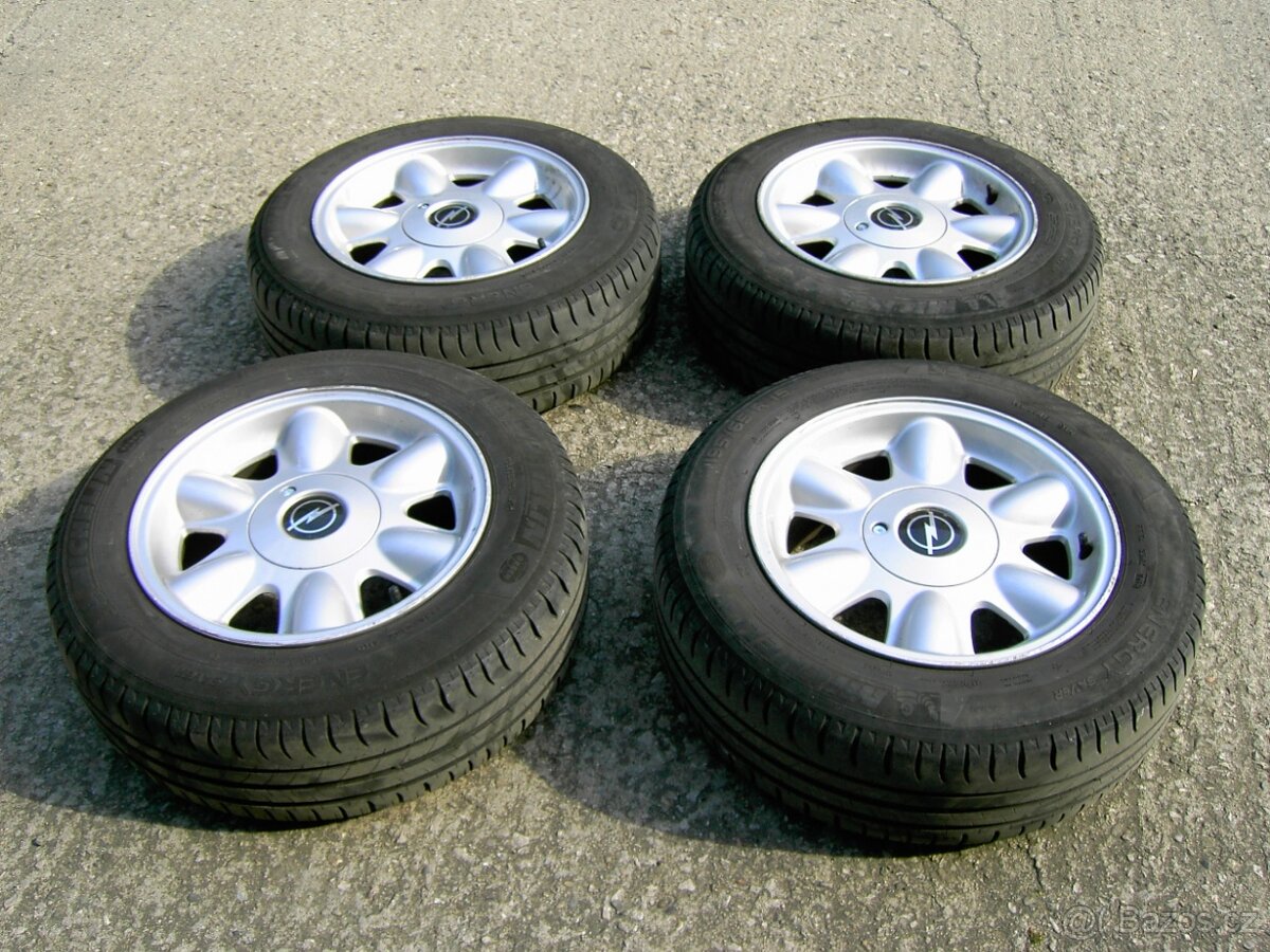 AL kola orig. OPEL 15" ET 33, pneu Michelin 195/65/15