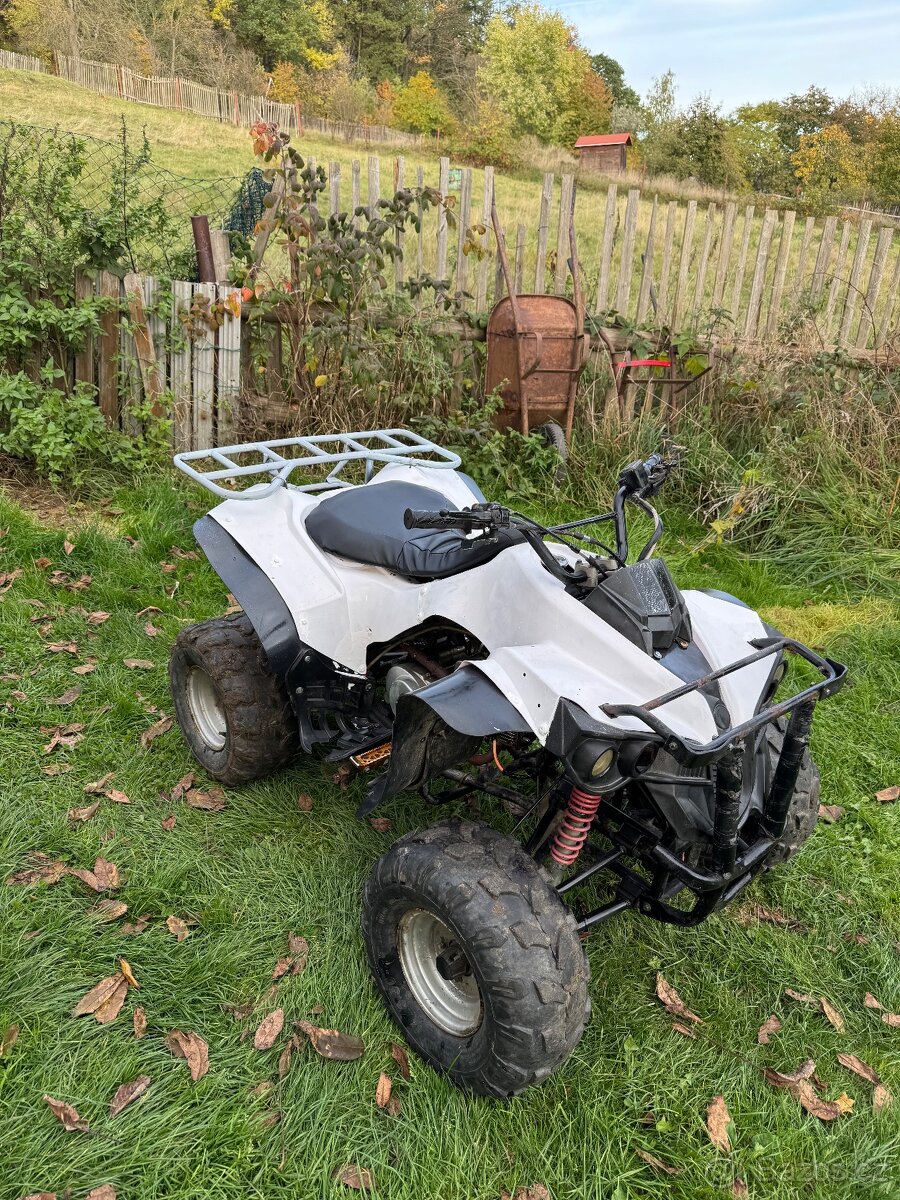 Velká čtyřkolka 125ccm