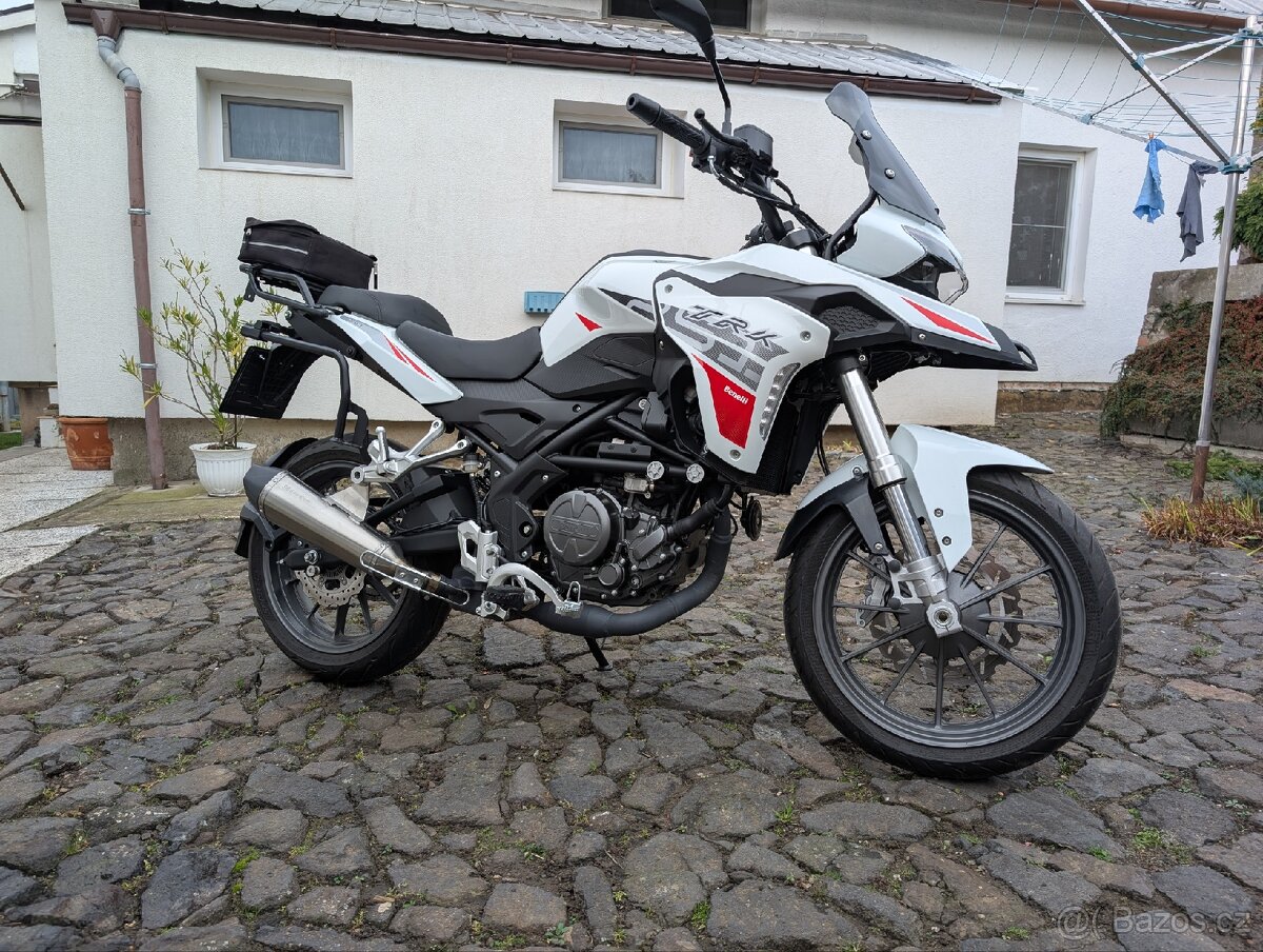 Benelli TRK 251