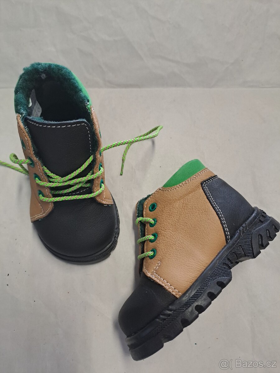 Kožené zimní boty vel. 19 - nové