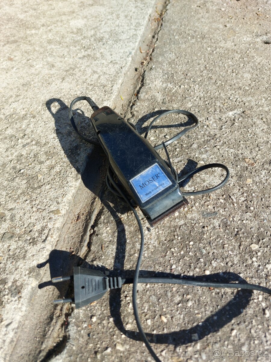Strojek na vlasy MOSER