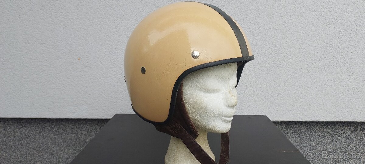 Stará helma,retro helma,cassida,kokoska,kokos.