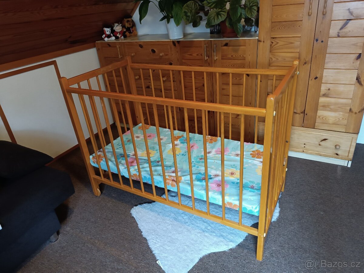 Dětská klasická postýlka