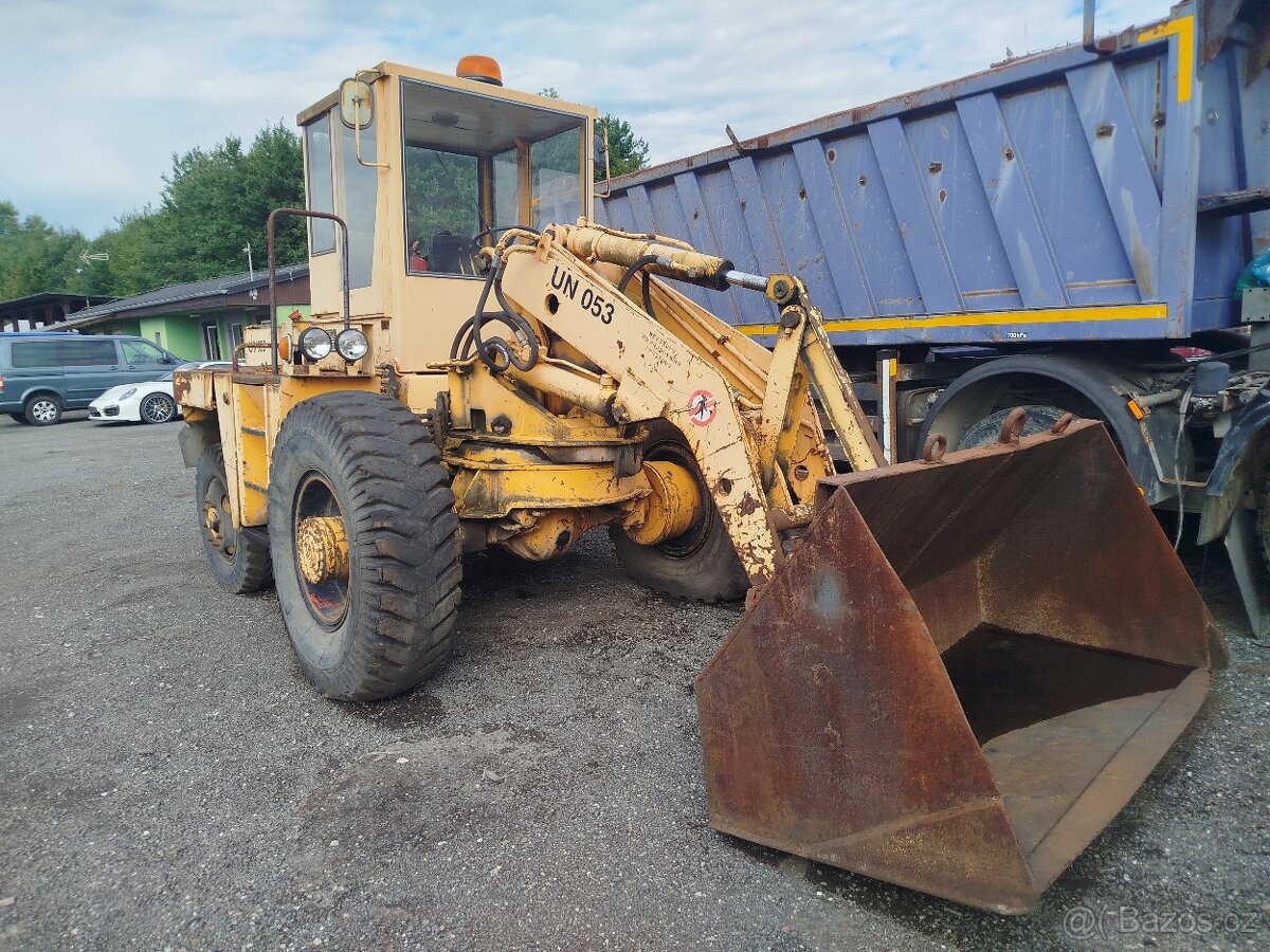 nakladač HON UN 053