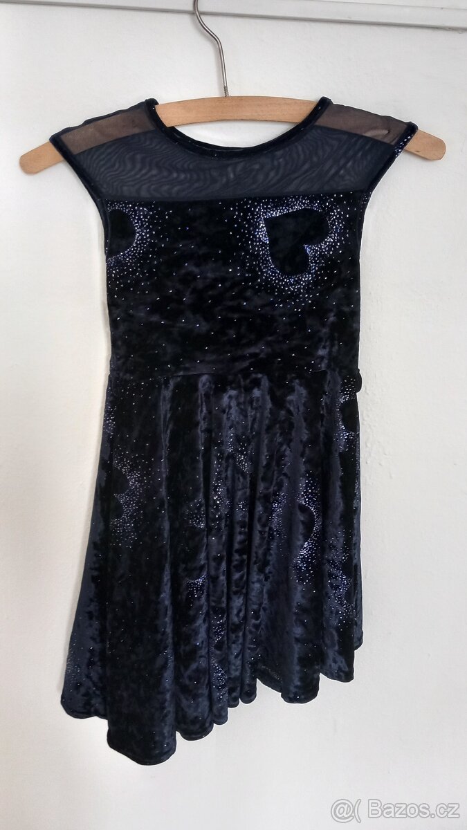 Dívčí šaty velikost 122