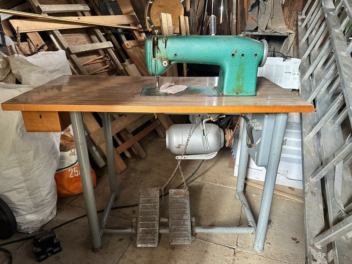 Průmyslový šicí stroj ZPA-Prešov