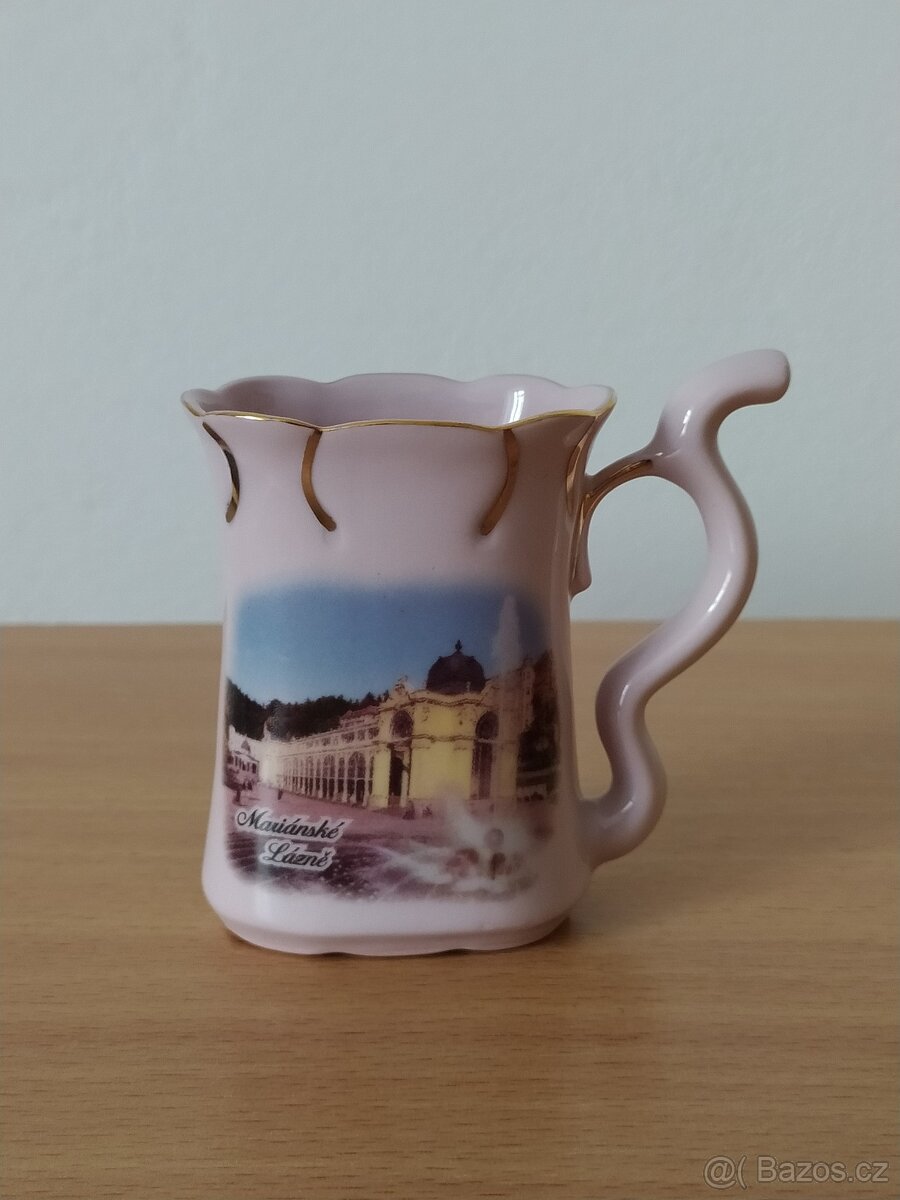 Pohárek růžový porcelán