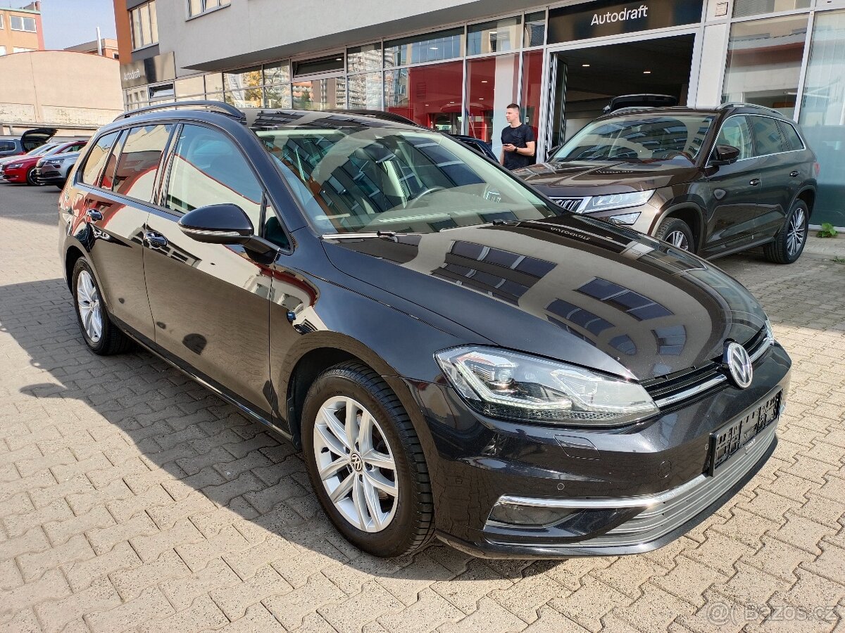 VW Golf 7 Variant 2.0TDI 110kW DSG ACC FULL LED Navigace