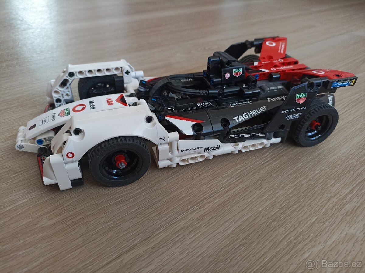 LEGO Technic 42137 Formule E Porsche