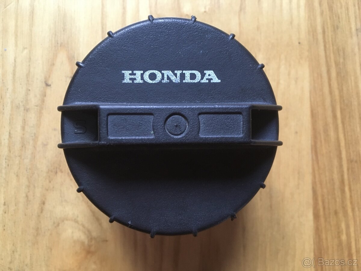 Honda uzávěr nádrže