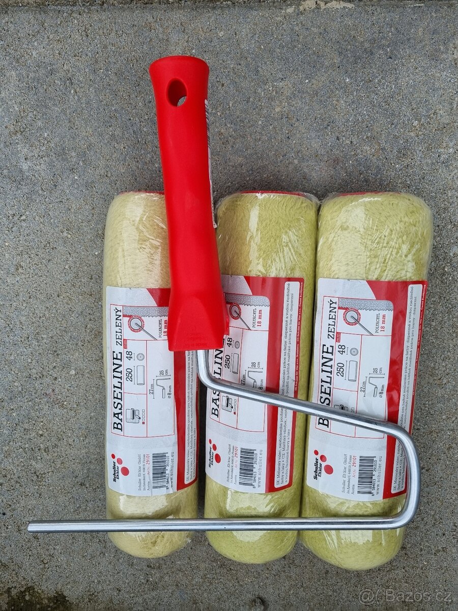 40x malířský váleček - velký 25cm 40x malý 10cm a držáky