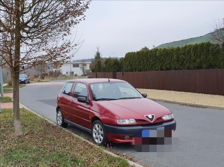 Alfa Romeo 145 a 146