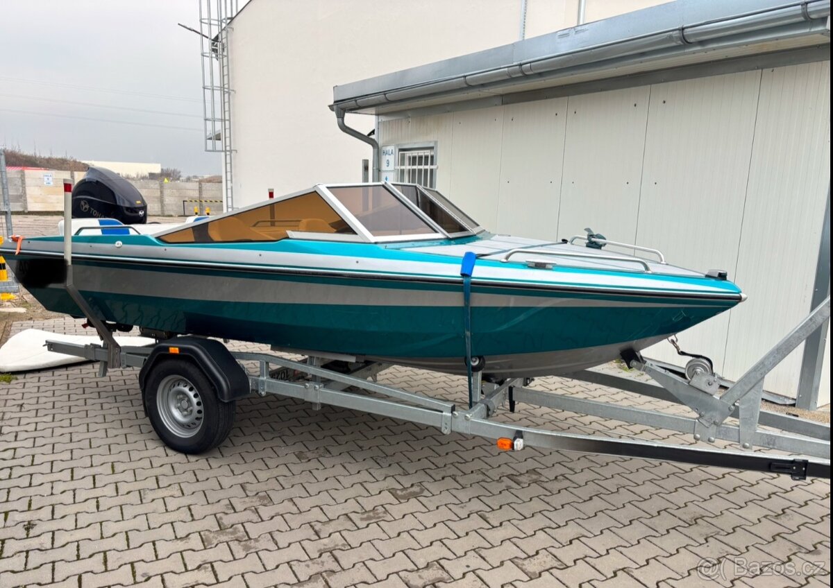 Motorový člun Glastron + zánovní motor Tohatsu MFS60A ETL