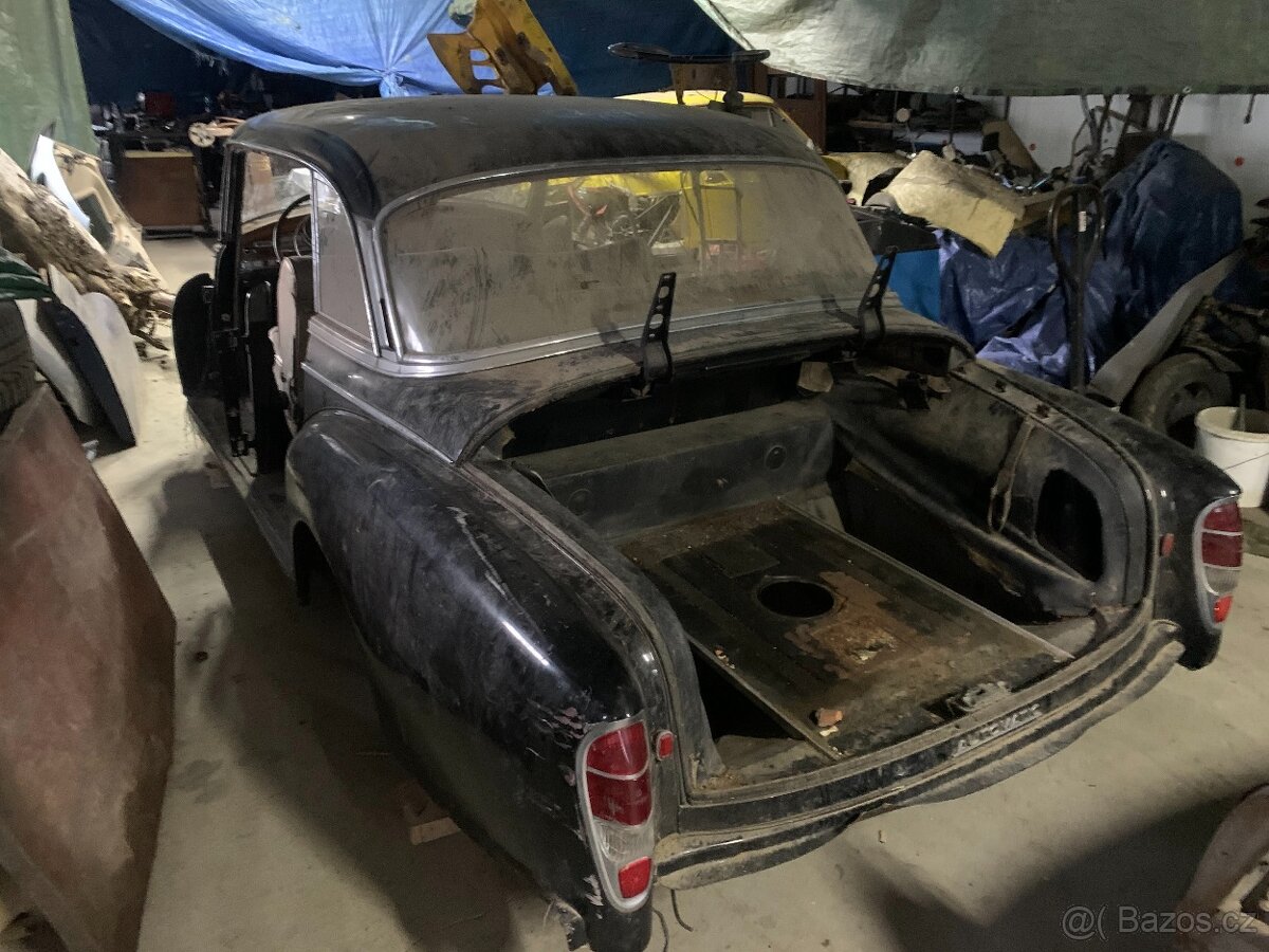 Prodám několik vozidel Mercedes Adenauer 300d W189 W186