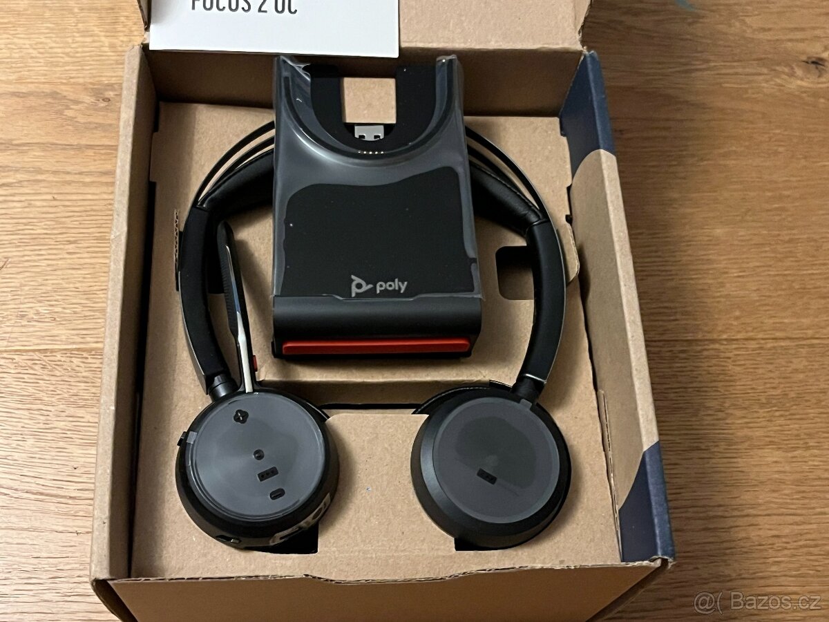 Bezdrátová sluchátka HP Poly Voyager Focus 2, nová