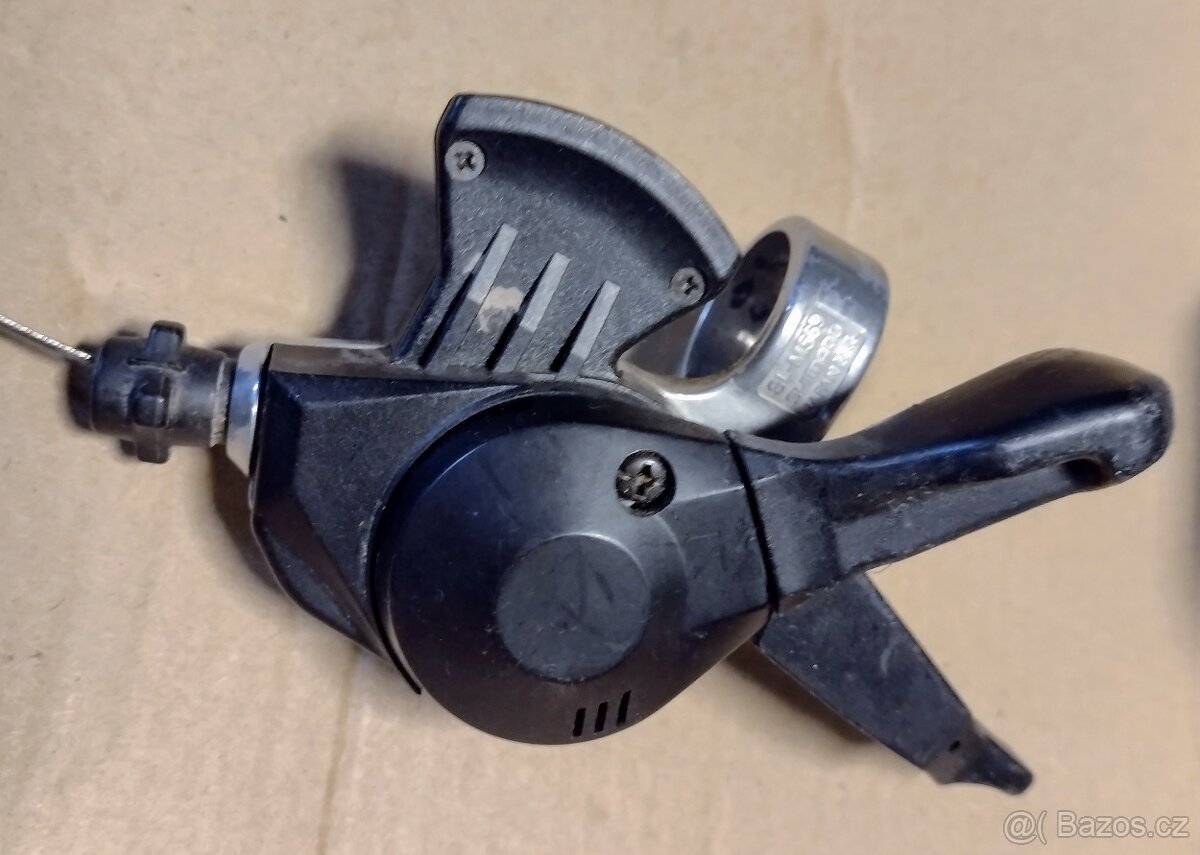 Řadící páčka Shimano LX SL-M569 pravá 8pol.