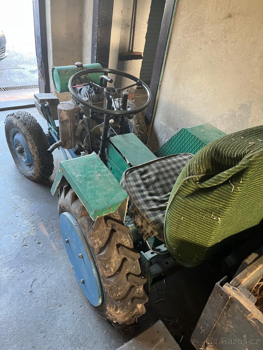 Malotraktor benzin