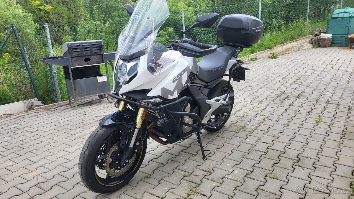 CF moto MT650 PREMIUM ROK 2021