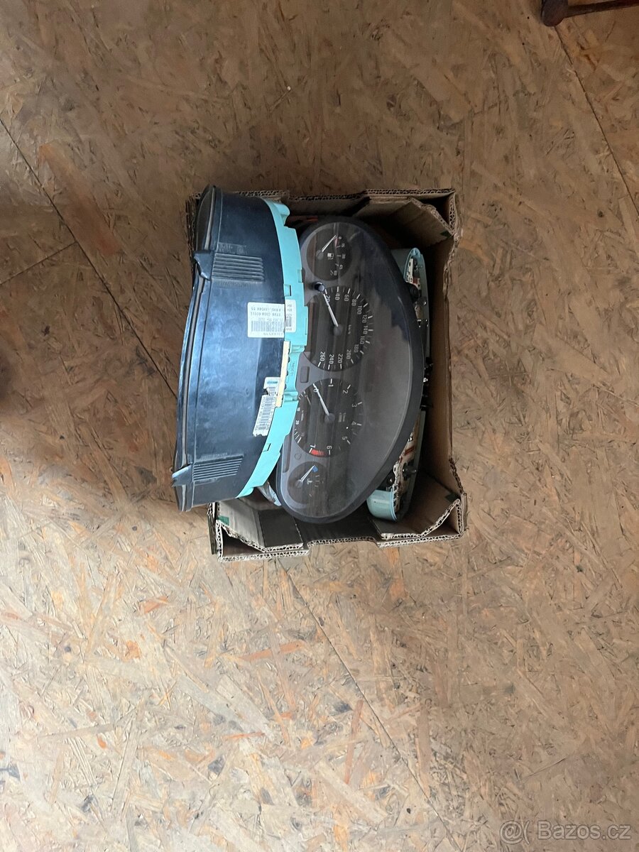 BMW e36 budíky