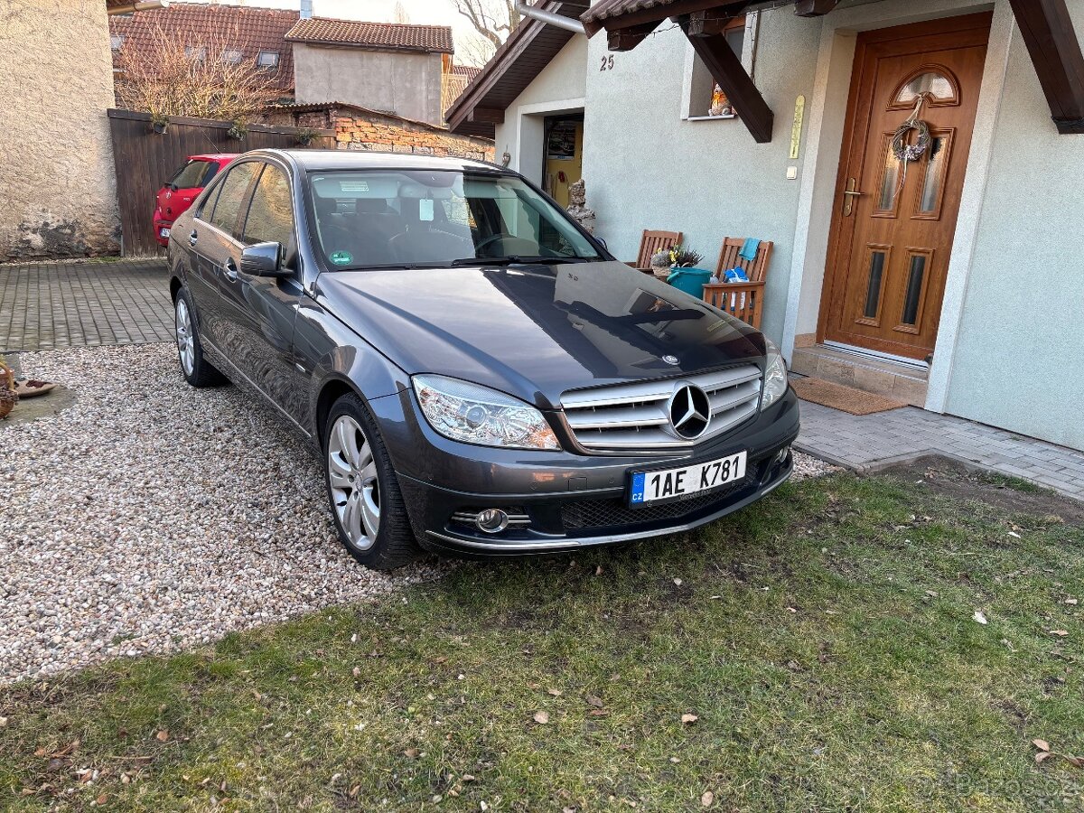 MERCEDES BENZ - C W204 1,8 CGI 115 kw AUTOMAT