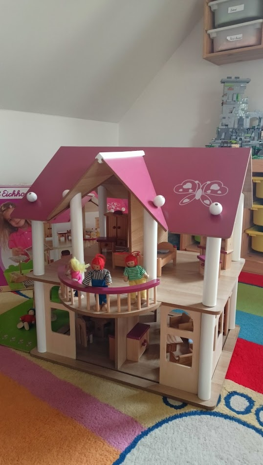 Eichhorn dřevený domeček pro panenky