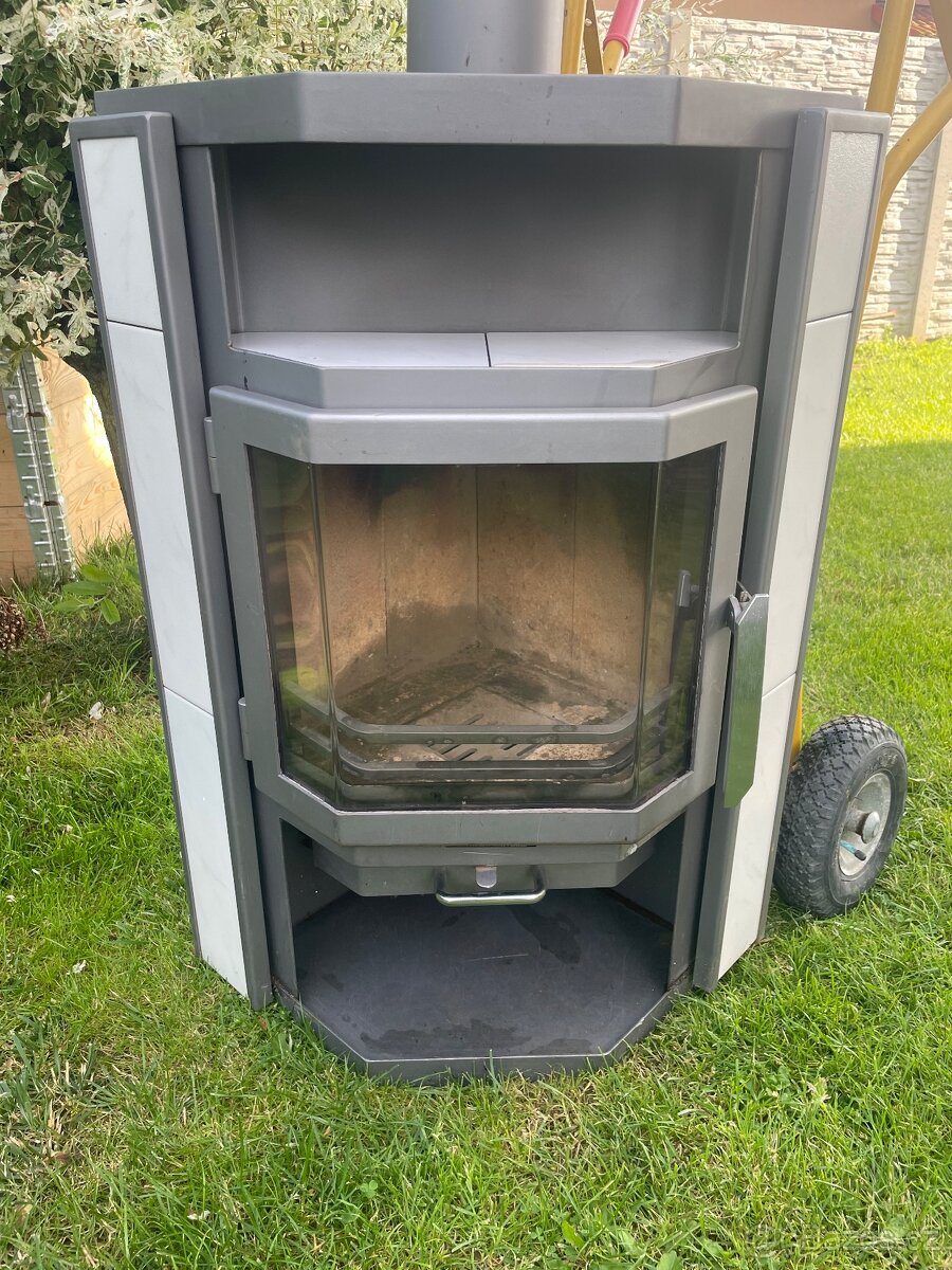 Krbová rohová kamna 6 kW