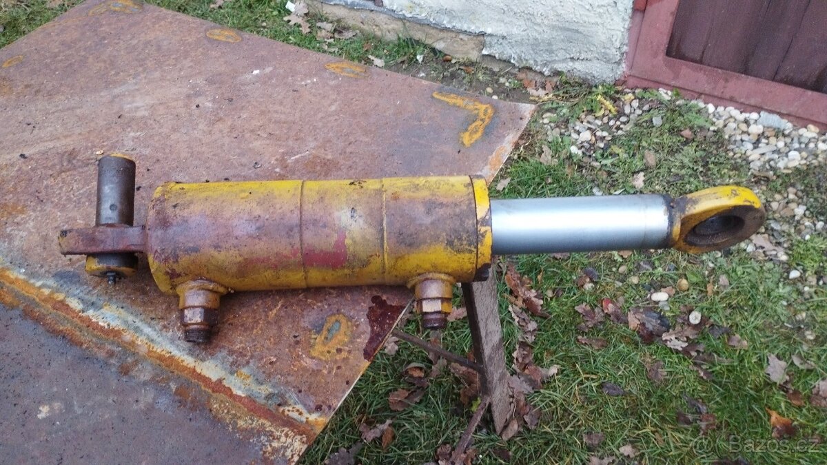 Hydraulická pístnice