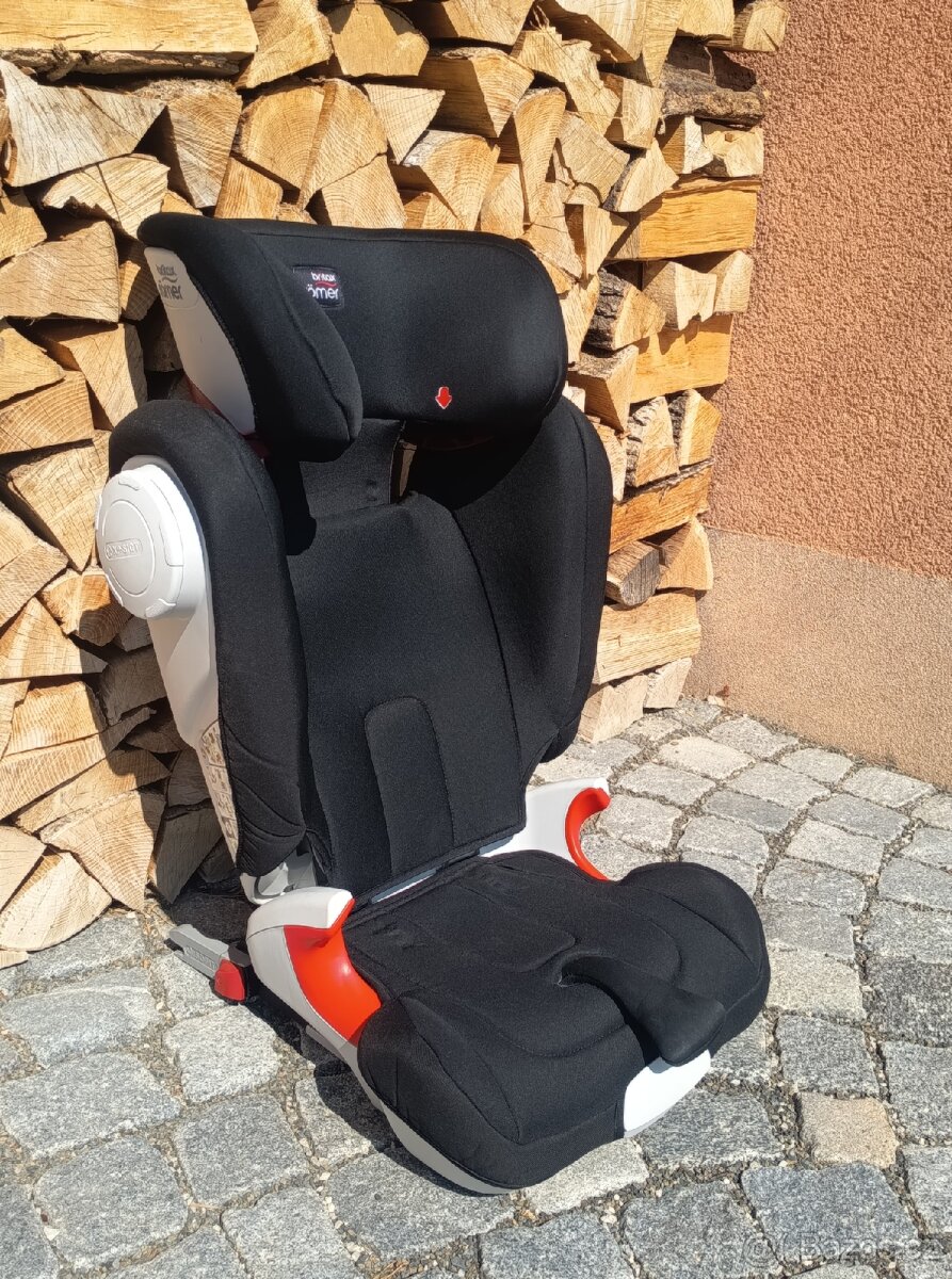 Autosedačka Römer KIDFIX II XP SICT - černá