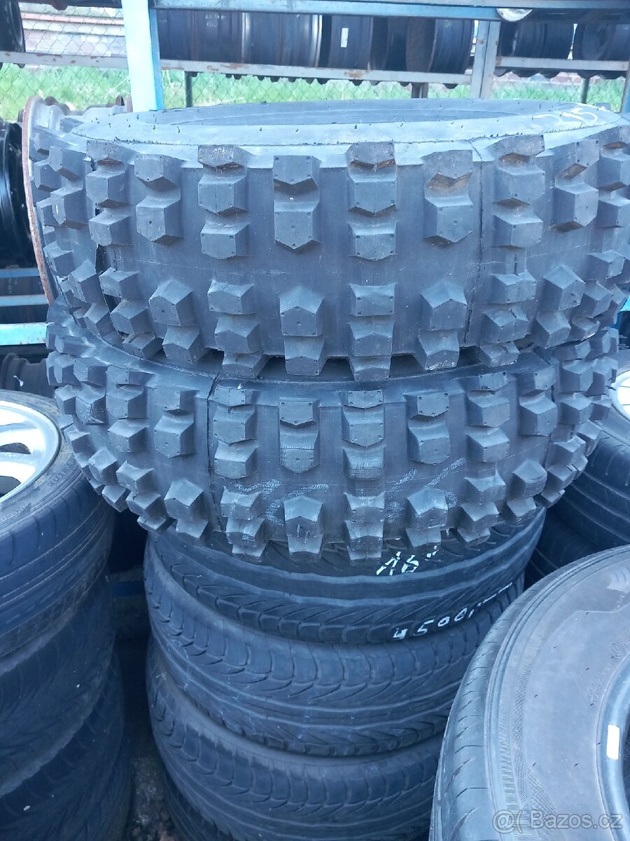 215 80 15 Pneus Ovada,celoprotektor