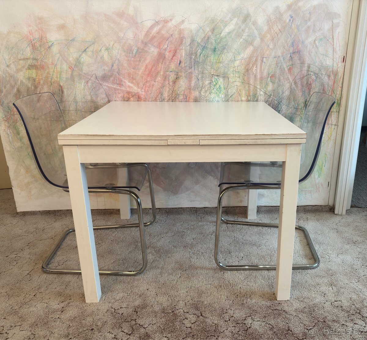 IKEA rozkládací stůl Bjursta a židle Tobias
