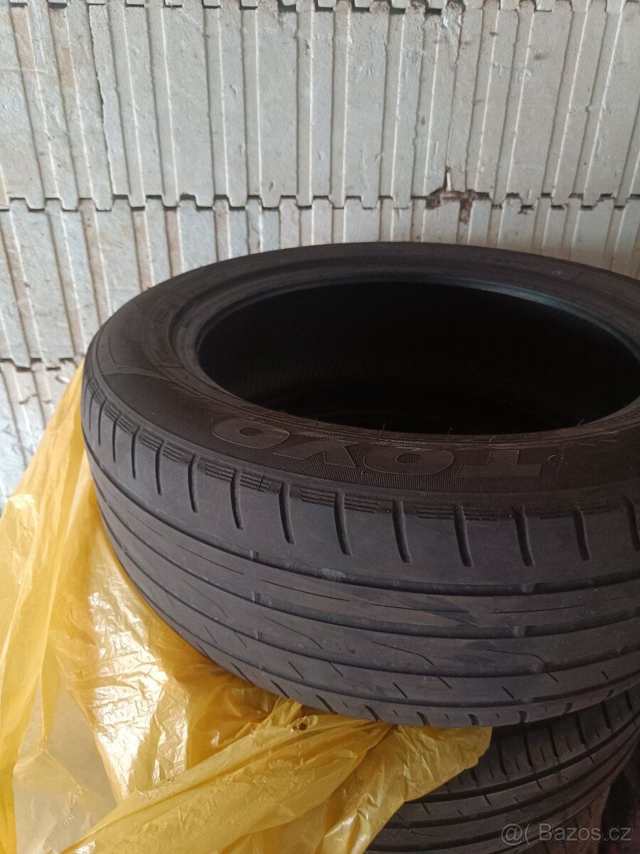 225/55/18 letni