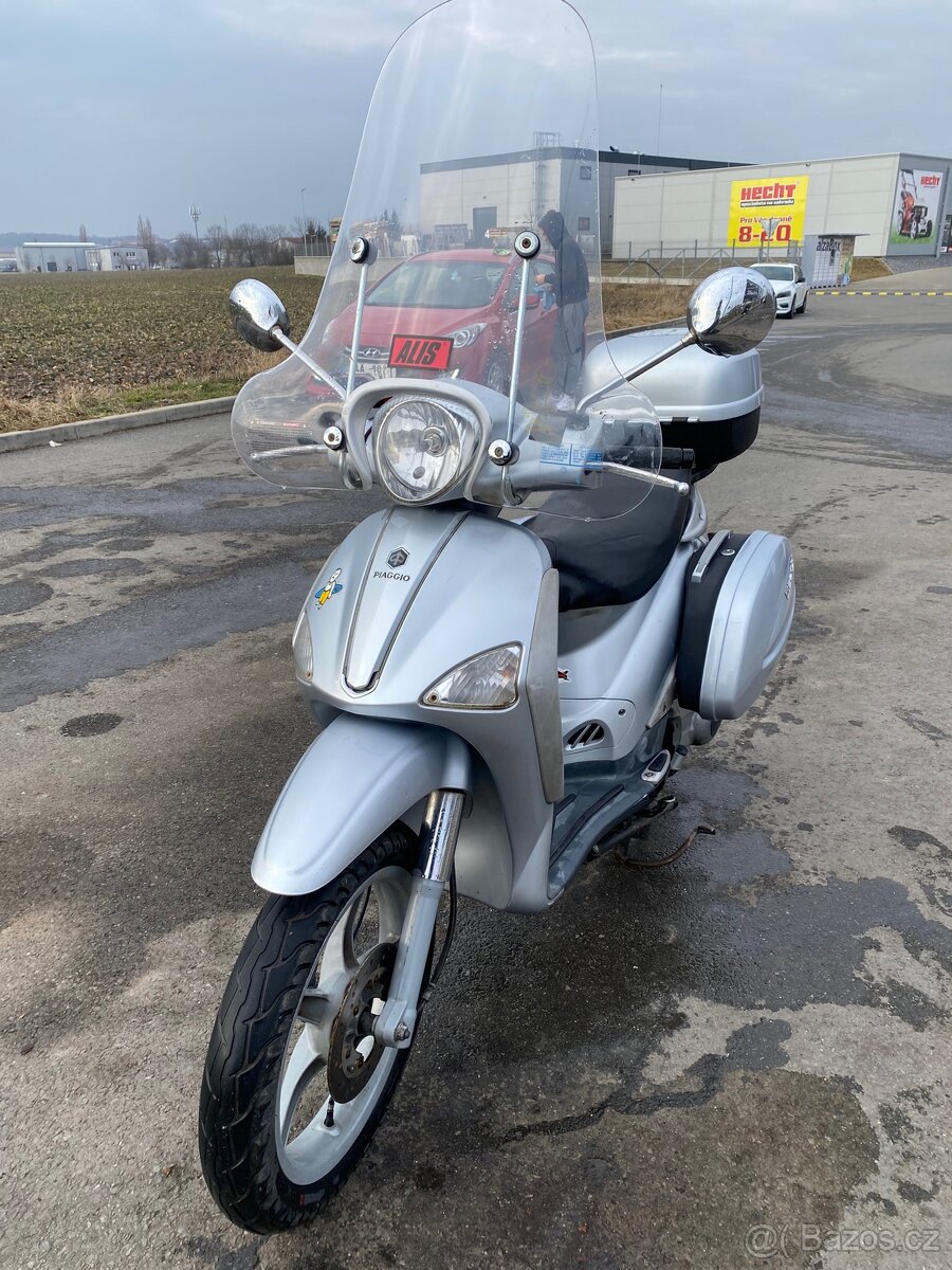 Piaggio Liberty 200